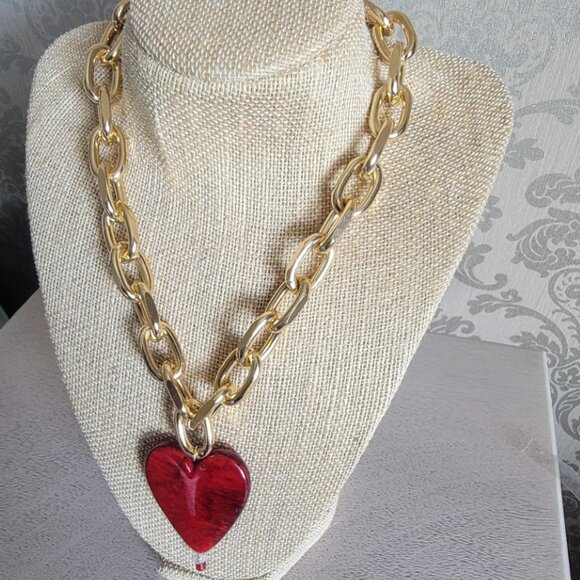 Big Red Heart Necklace - Picture 4 of 4